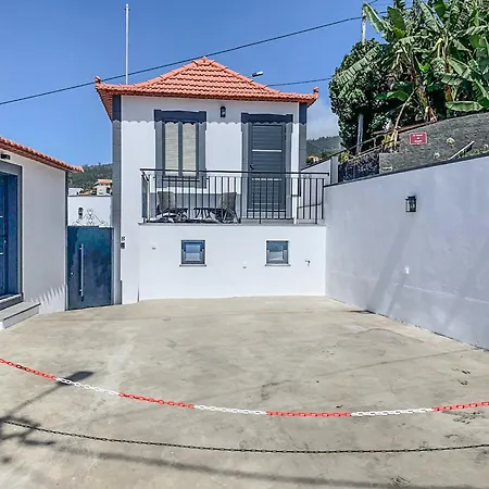 Vila Sun House - B Calheta (Madeira)